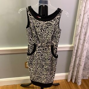 Black and White Print Dress - Size 6